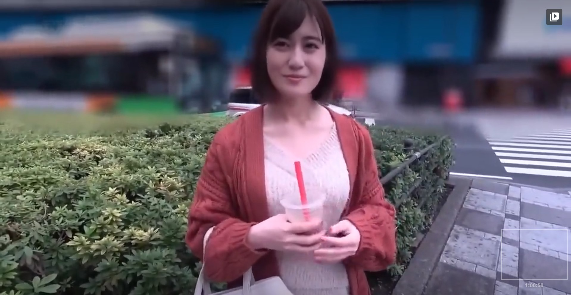マジックミラー号でスリムなのに美巨乳なお姉さんにガン突きピストンからの精液大量発射！