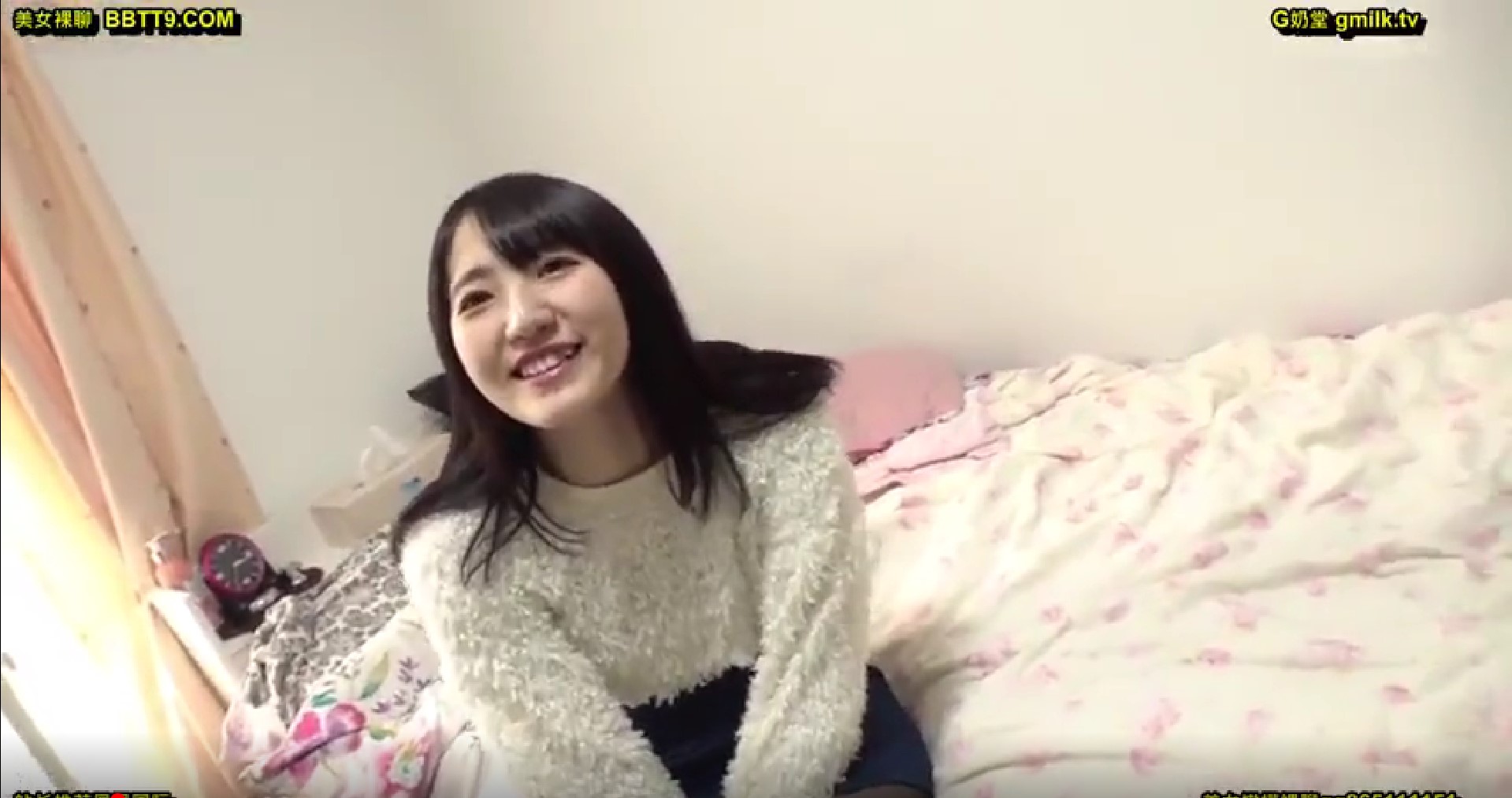 このあと目の前のカワイイ系女子にねっとりフェラチオさせて、カッチカチのチンポを絡みつくマンコに入れて極楽ピストン！