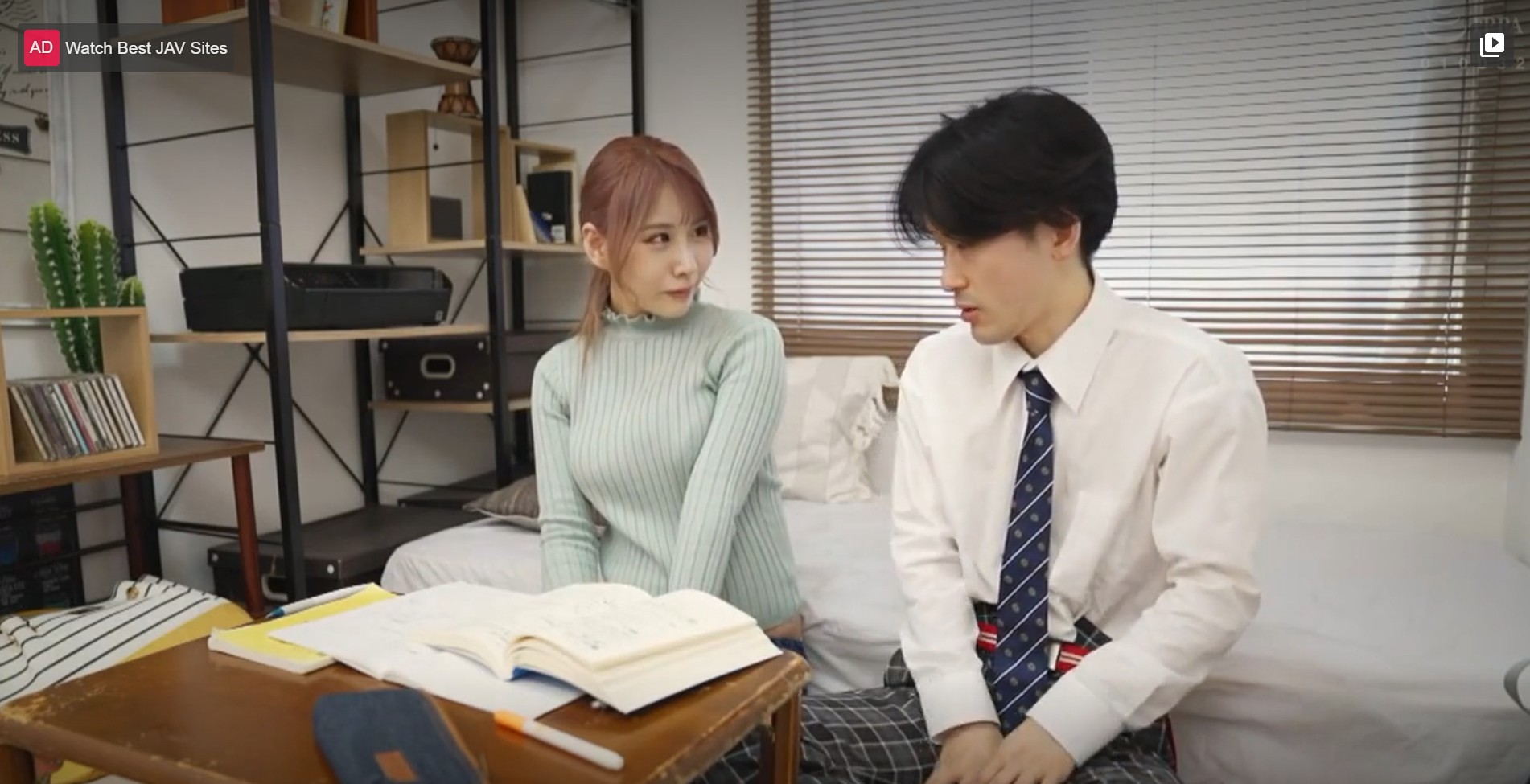 家庭教師の巨乳お姉さんのおっぱいが目の前にあったら勉強どころじゃなくってもみたくなっちゃう、最後はバックからのガン突きでそのまま中にたっぷりと発射してしまう